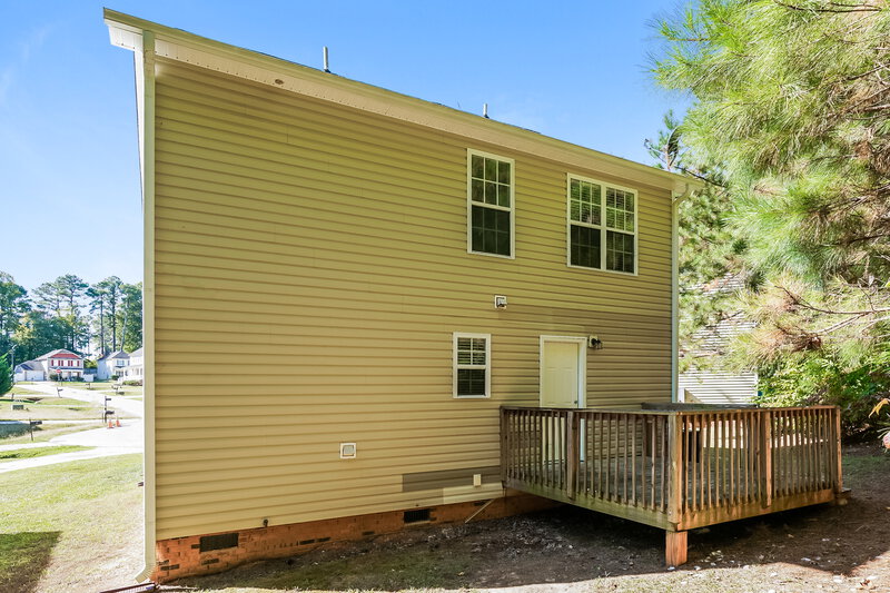 1,735/Mo, 76 Nancy Ct Clayton, NC 27520 Rear View