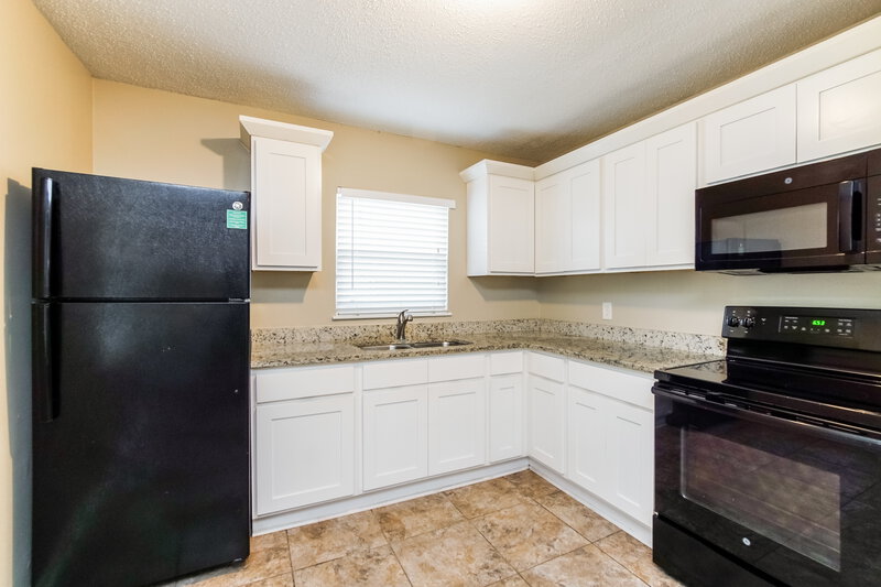 1,400/Mo, 803 Da Vinci St Durham, NC 27704 Kitchen View