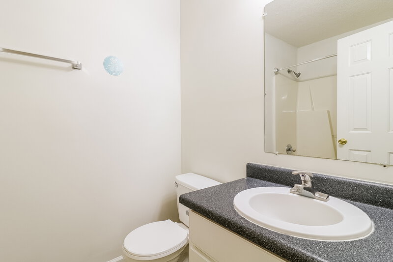 1,785/Mo, 210 Dogwood Ave Clayton, NC 27520 Bathroom View