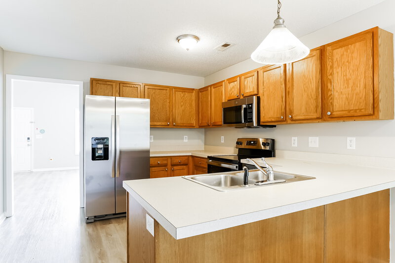 1,640/Mo, 104 Reebe Cir Selma, NC 27576 Kitchen View