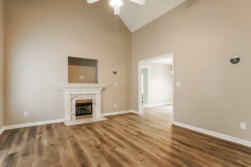 1,850/Mo, 185 Jared Dr Fuquay Varina, NC 27526 Living Room View 2