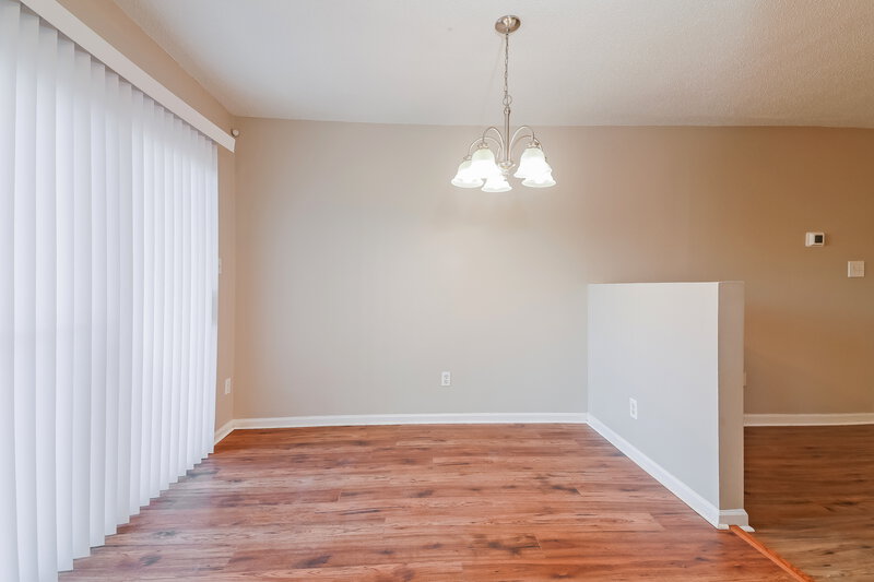 1,840/Mo, 5513 Lake Garden Ct Raleigh, NC 27610 Dining Room View