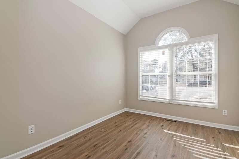 1,840/Mo, 5513 Lake Garden Ct Raleigh, NC 27610 Bedroom View