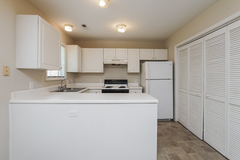 2,150/Mo, 5123 Rina Ct Cary, NC 27518 Kitchen View 2