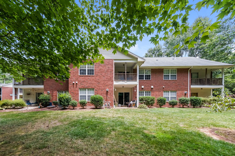 2,150/Mo, 5123 Rina Ct Cary, NC 27518 Rear View