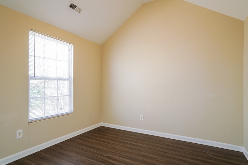 2,040/Mo, 3915 Griffis Glen Dr Raleigh, NC 27610 Bedroom View