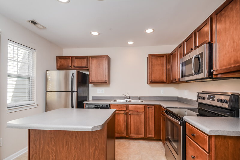 1,740/Mo, 116 Shelter Haven Dr Apex, NC 27502 Kitchen View