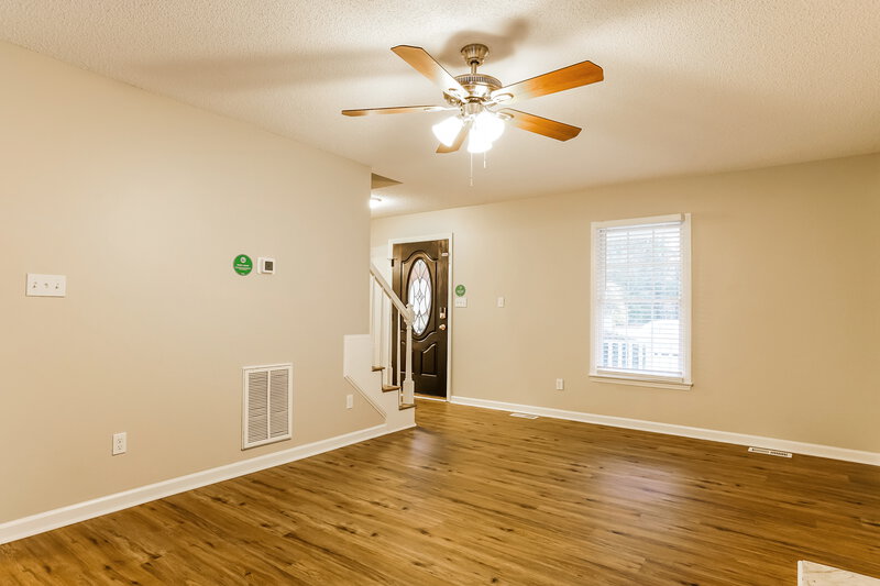 1,915/Mo, 524 Somersworth Dr Knightdale, NC 27545 Living Room View 2