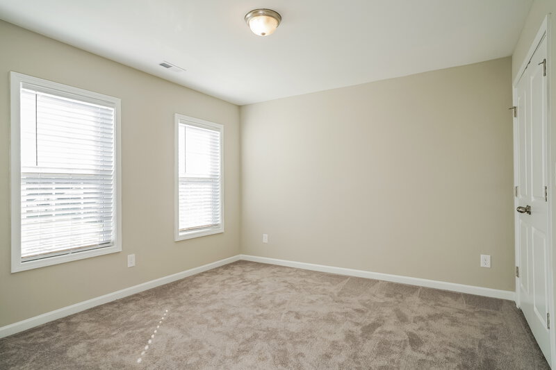 1,995/Mo, 47 Greenview Street Clayton, NC 27520 Main Bedroom View 2