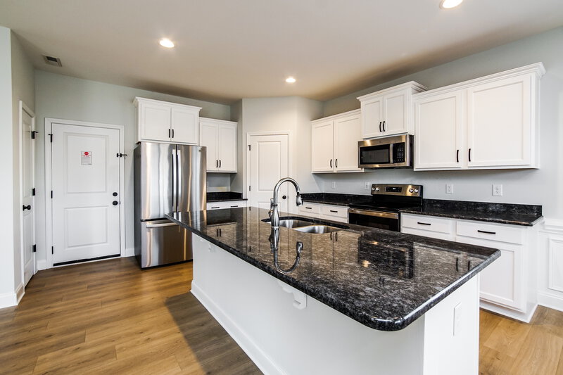 2,070/Mo, 43 Patagonia Place Clayton, NC 27520 Kitchen View