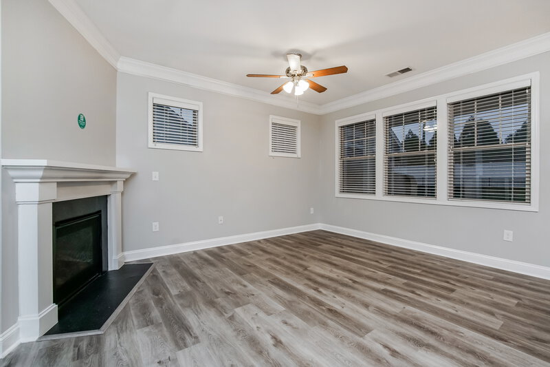 2,050/Mo, 108 Heathwood Dr Clayton, NC 27527 Living Room View