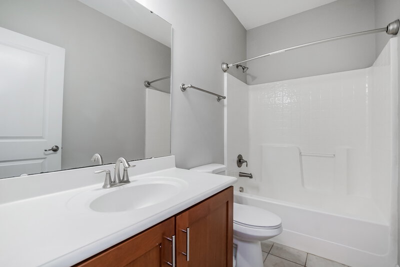 2,050/Mo, 108 Heathwood Dr Clayton, NC 27527 Bathroom View