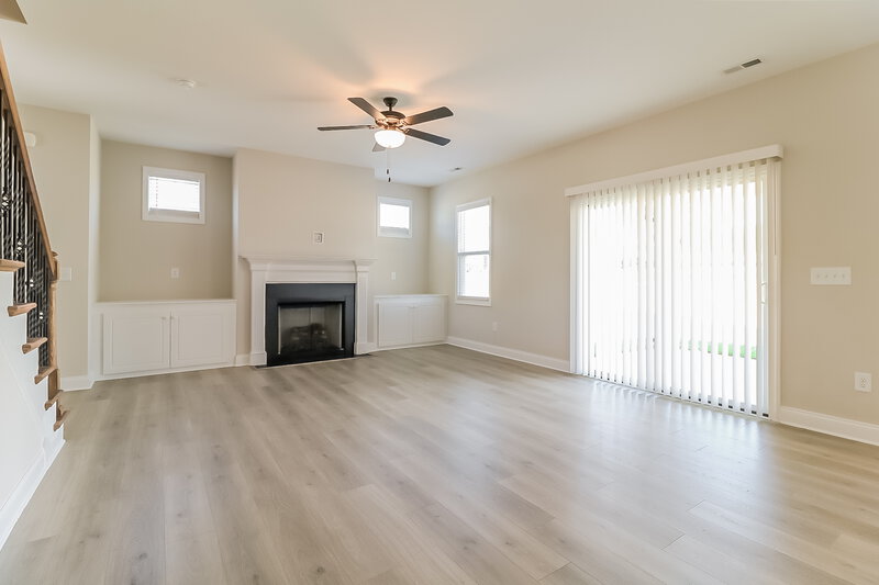 2,295/Mo, 13 Patagonia Place Clayton, NC 27520 Living Room View