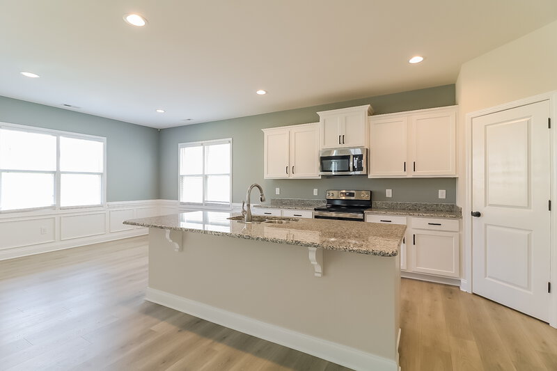2,295/Mo, 13 Patagonia Place Clayton, NC 27520 Kitchen View 2
