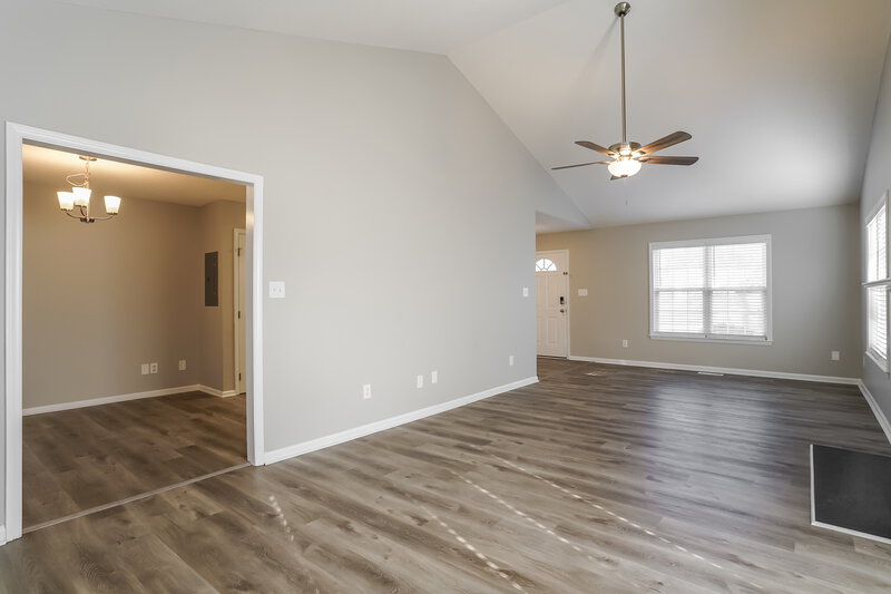 1,860/Mo, 6901 Whittlesea PL Raleigh, NC 27616 Living Room View 2