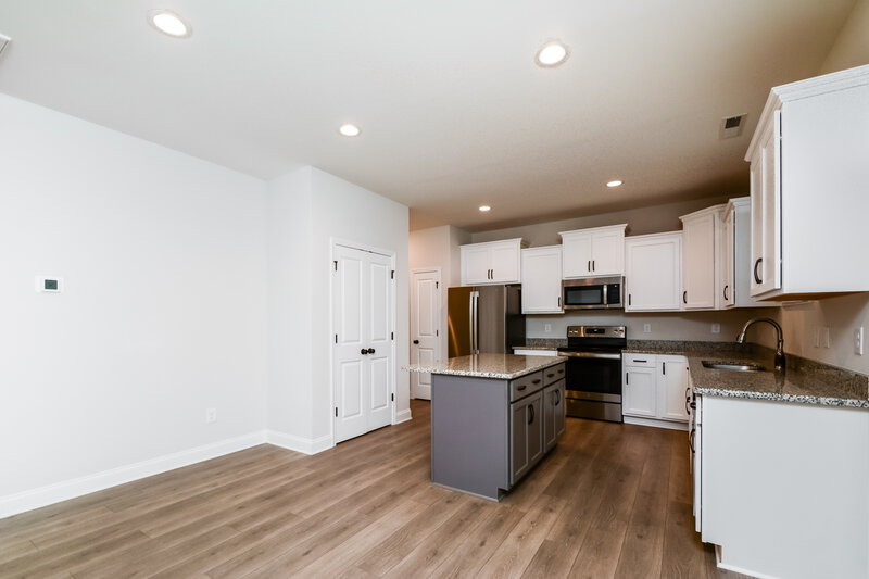 2,085/Mo, 55 Patagonia Place Clayton, NC 27520 Kitchen View