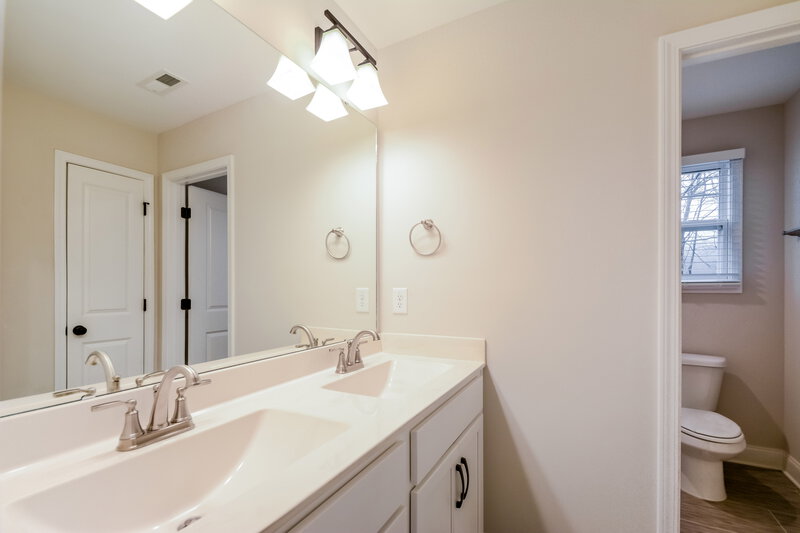 2,085/Mo, 55 Patagonia Place Clayton, NC 27520 Bathroom View
