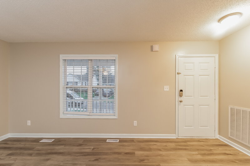 1,660/Mo, 213 Tavistock Ct Clayton, NC 27520 Living Room View