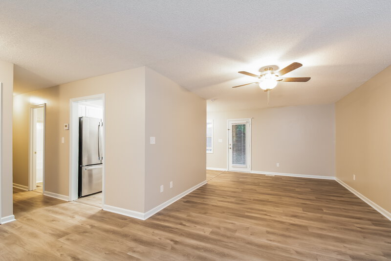 1,660/Mo, 213 Tavistock Ct Clayton, NC 27520 Living Room View 2