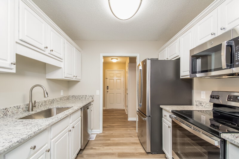 1,660/Mo, 213 Tavistock Ct Clayton, NC 27520 Kitchen View