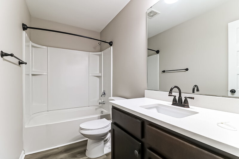 1,655/Mo, 174 Carissa Dr Smithfield, NC 27577 Bathroom View