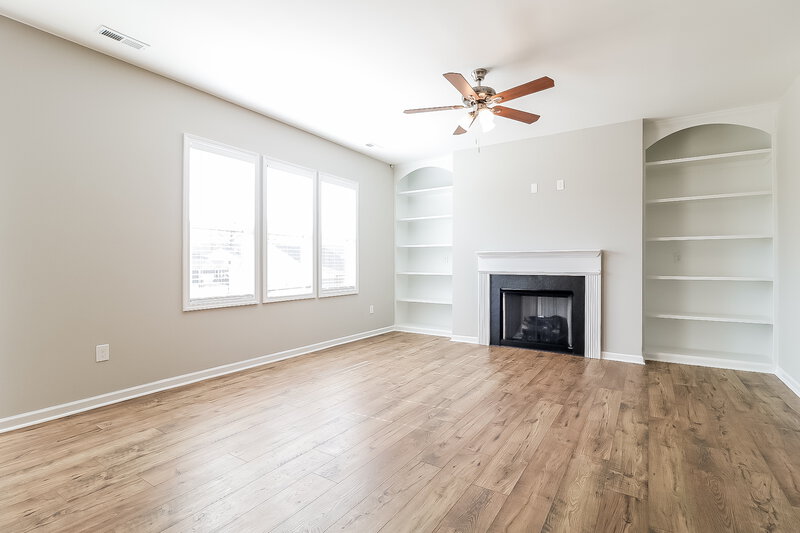 2,105/Mo, 12 Patagonia Place Clayton, NC 27520 Living Room View