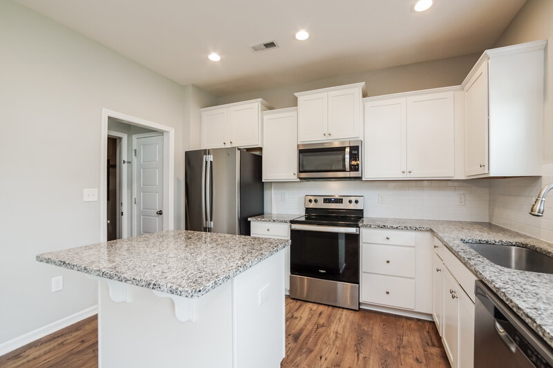 2,020/Mo, 12 Patagonia Place Clayton, NC 27520 Kitchen View