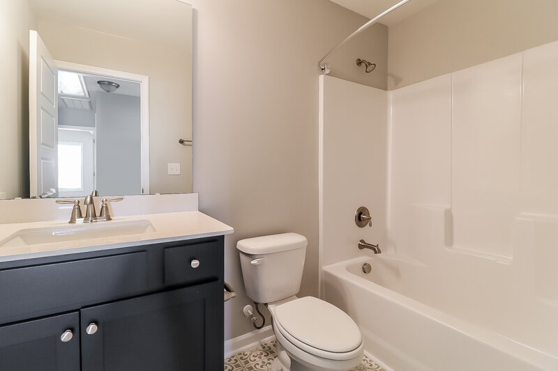 2,105/Mo, 12 Patagonia Place Clayton, NC 27520 Bathroom View