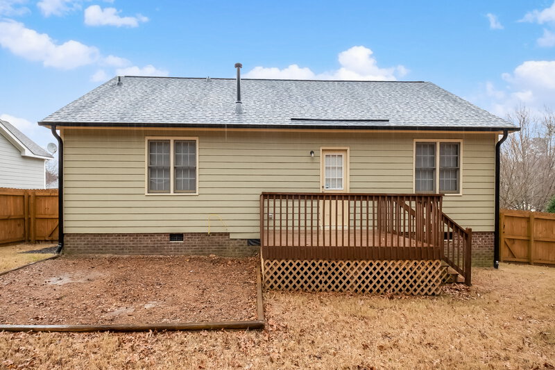 1,860/Mo, 229 Mitchell Ave Clayton, NC 27520 Rear View