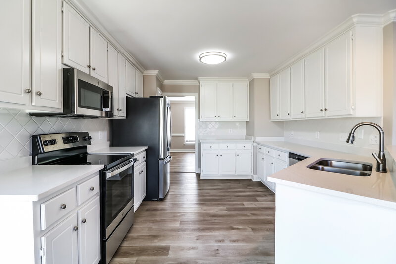 3,040/Mo, 2104 Laurel Valley Way Raleigh, NC 27604 Kitchen View
