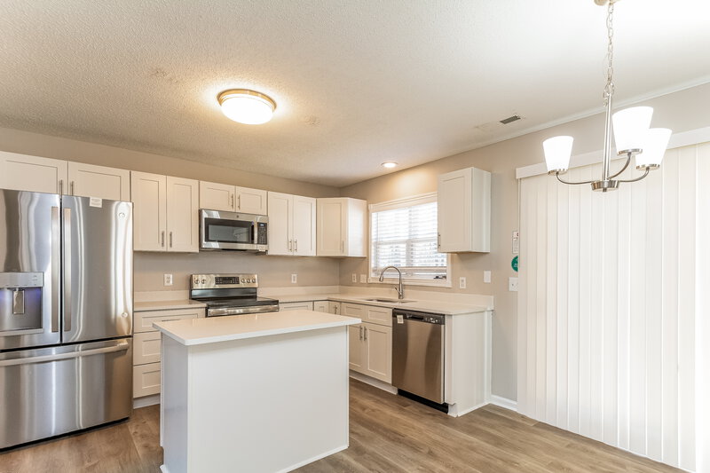 1,950/Mo, 3004 Hayling Dr Raleigh, NC 27610 Kitchen View