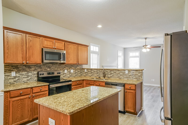 2,175/Mo, 1012 Flower Round Court Raleigh, NC 27610 Kitchen View