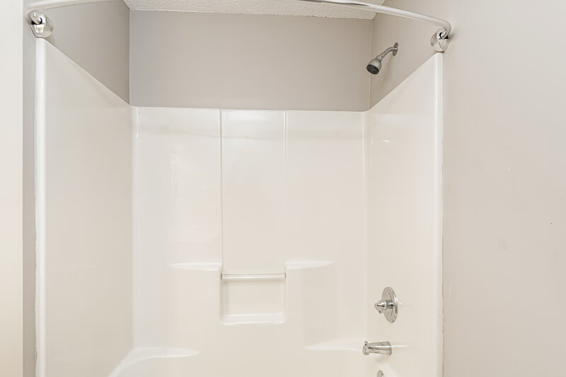 1,895/Mo, 949 Stinson Ave Holly Springs, NC 27540 Bathroom View