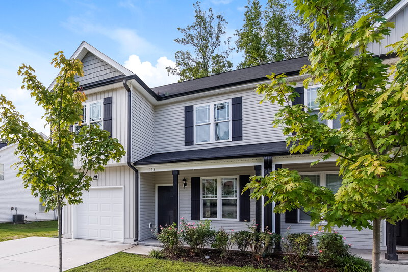 1,695/Mo, 119 Oakdale Ave Clayton, NC 27520 Front View