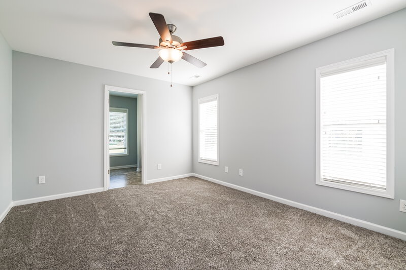 1,695/Mo, 119 Oakdale Ave Clayton, NC 27520 Main Bedroom View 2