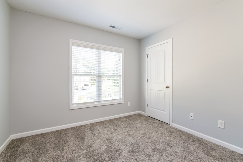 1,695/Mo, 119 Oakdale Ave Clayton, NC 27520 Bedroom View 2