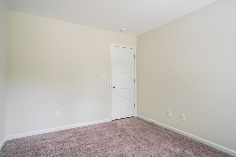 2,500/Mo, 151 Oakdale Ave Clayton, NC 27520 Bedroom View 4