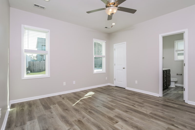 1,705/Mo, 257 E Wilson St Clayton, NC 27520 Main Bedroom View 2