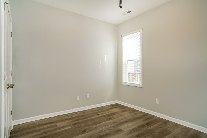 1,970/Mo, 257 E Wilson St Clayton, NC 27520 Bedroom View