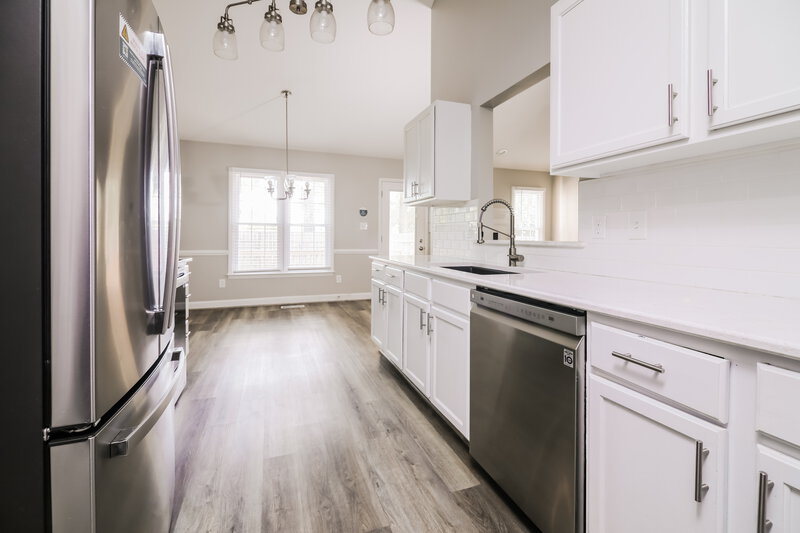 1,900/Mo, 998 Saint Catherines Dr Wake Forest, NC 27587 Kitchen View