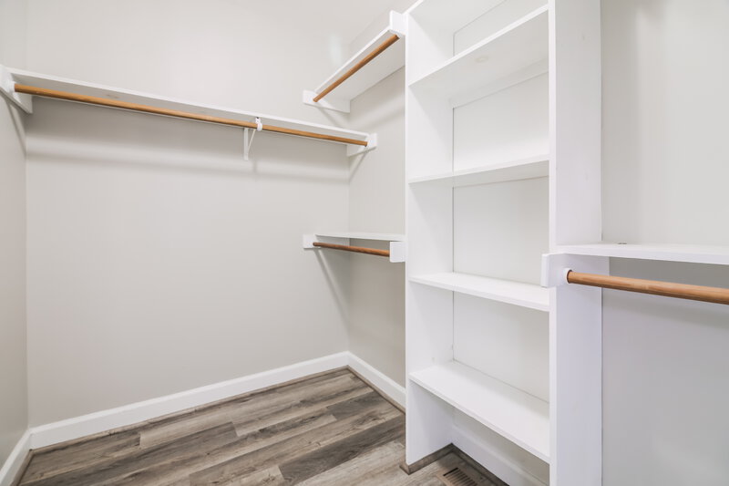 1,900/Mo, 998 Saint Catherines Dr Wake Forest, NC 27587 Walk In Closet View