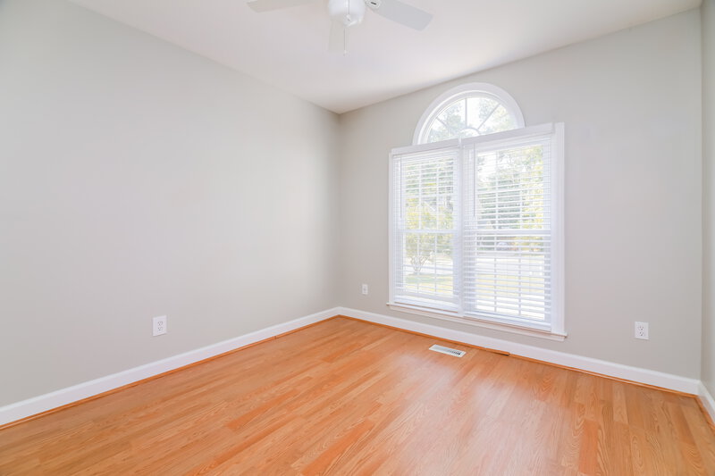 1,900/Mo, 998 Saint Catherines Dr Wake Forest, NC 27587 Bedroom View