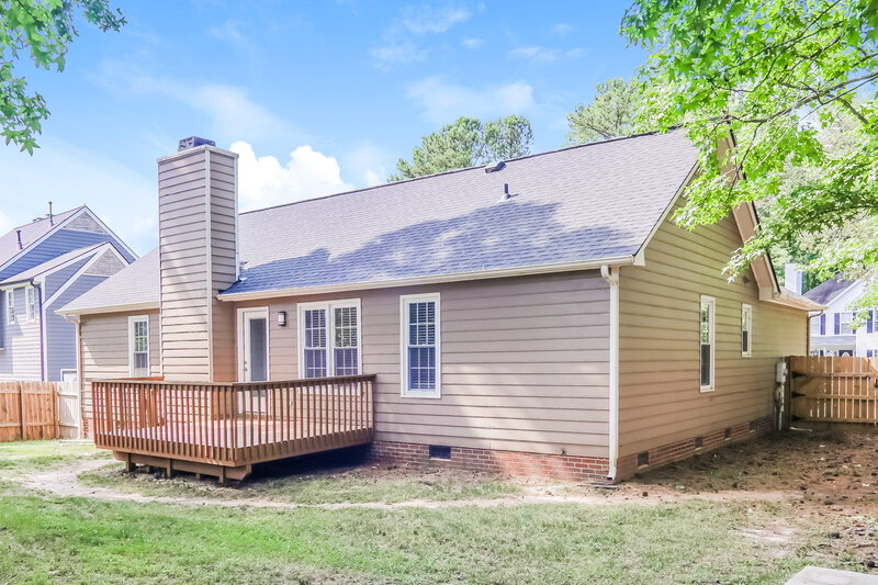 1,900/Mo, 998 Saint Catherines Dr Wake Forest, NC 27587 Rear View