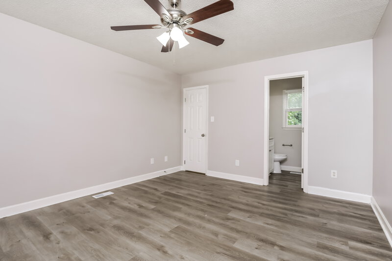 1,835/Mo, 3612 Iron Sight Ct Raleigh, NC 27616 Main Bedroom View 2