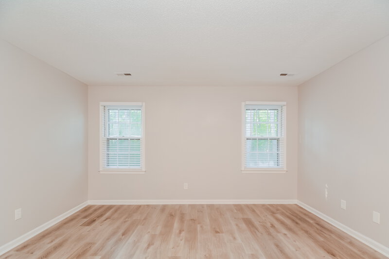 3,320/Mo, 1625 Netherfield Ln Raleigh, NC 27610 Living Room View