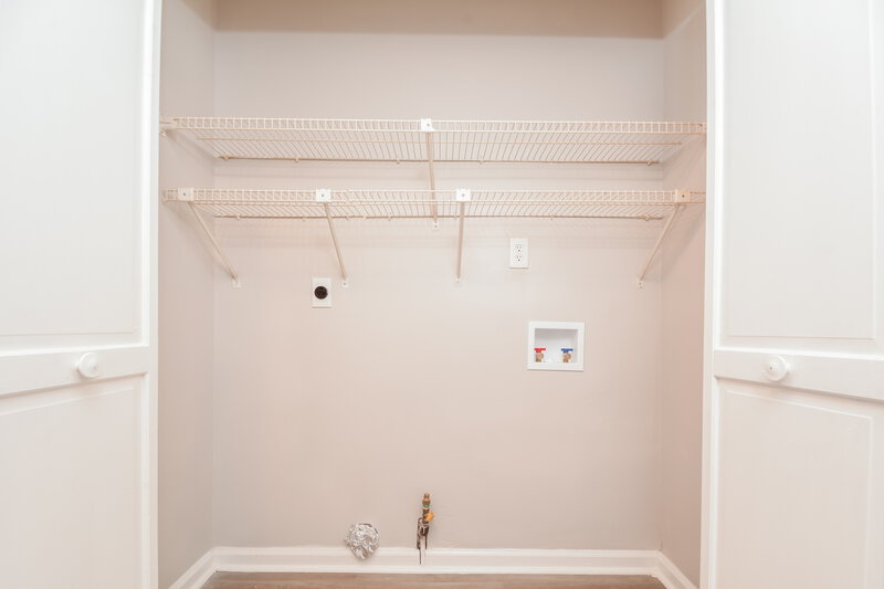 3,320/Mo, 1625 Netherfield Ln Raleigh, NC 27610 Laundry Room View