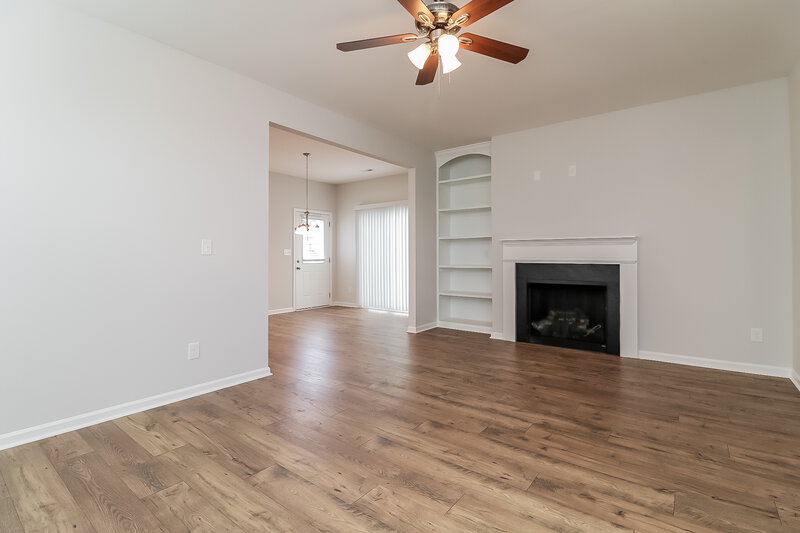 1,875/Mo, 148 Rosemary Street Clayton, NC 27520 Living Room View 2