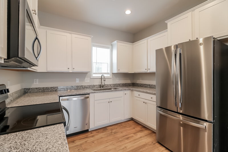 1,875/Mo, 148 Rosemary Street Clayton, NC 27520 Kitchen View