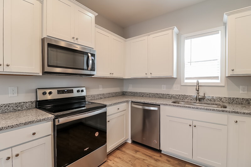 1,875/Mo, 148 Rosemary Street Clayton, NC 27520 Kitchen View 2