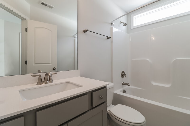 1,875/Mo, 148 Rosemary Street Clayton, NC 27520 Main Bathroom View